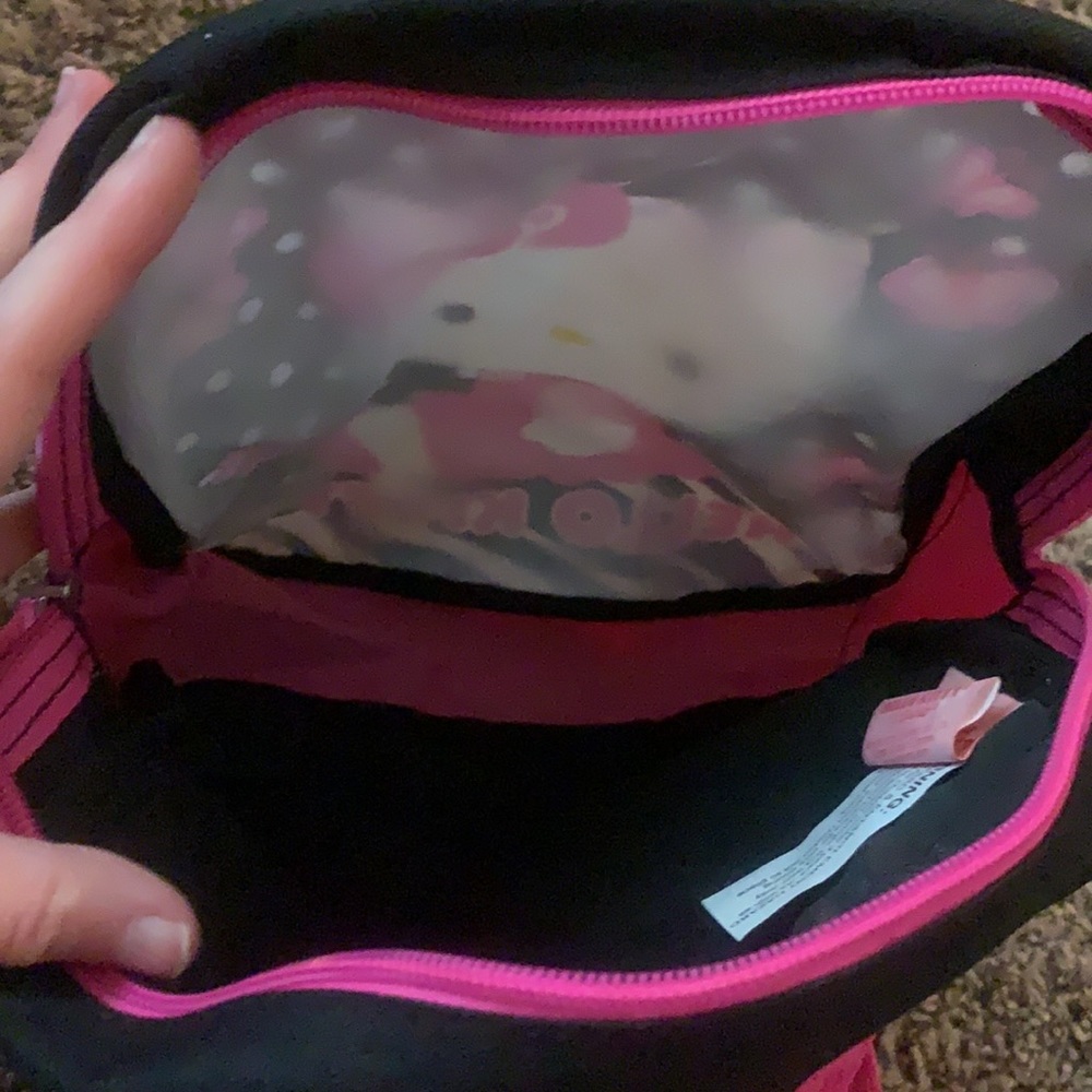 Hello kitty backpack - Picture 4 of 4